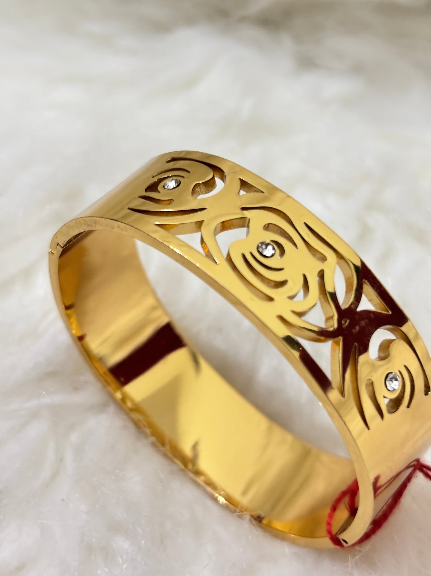 Anti-tarnish Small Diamond Broad Bracelet