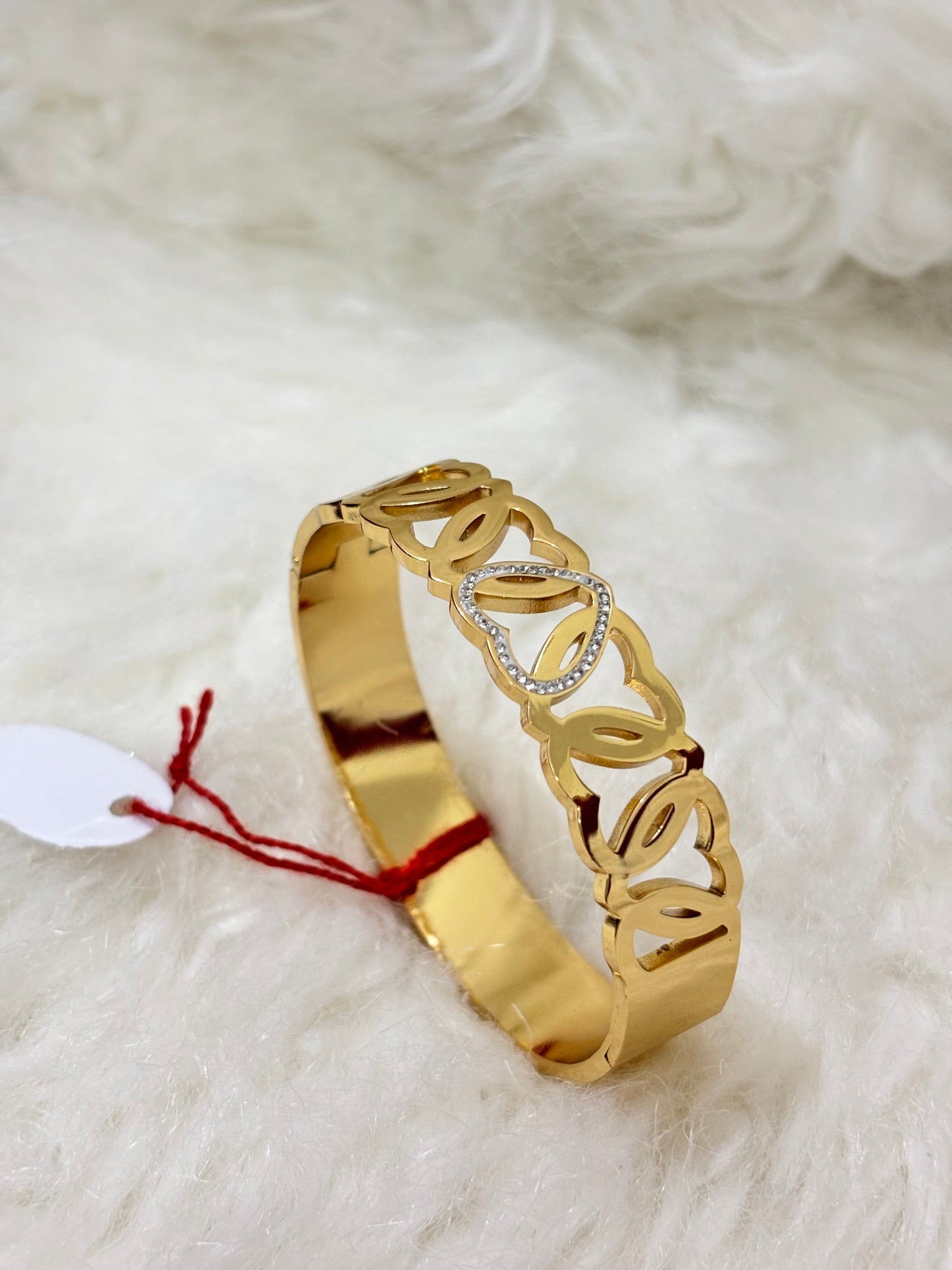 Anti-tarnish crystal heart bracelet
