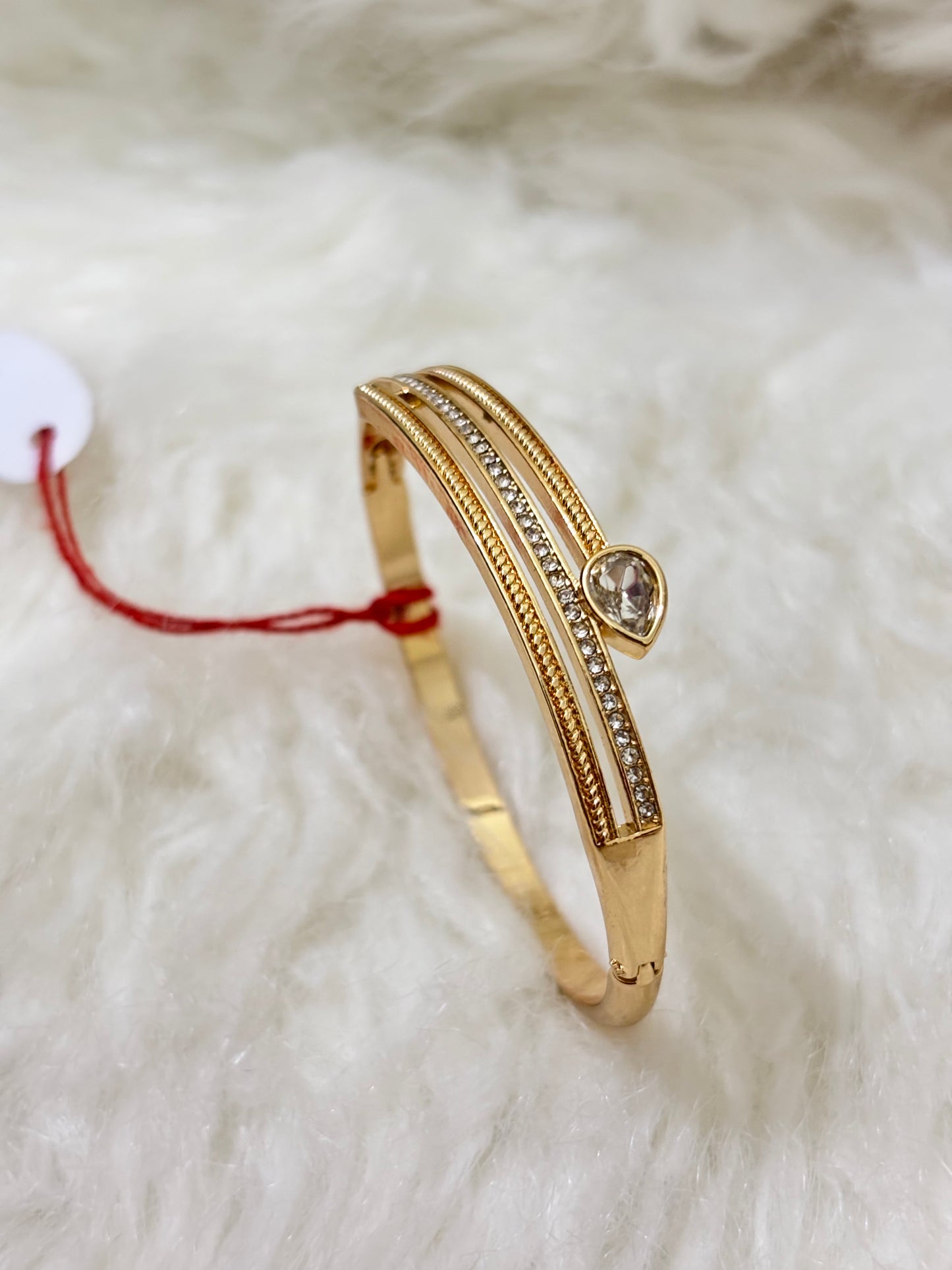 Anti-tarnish small diamond bracelet