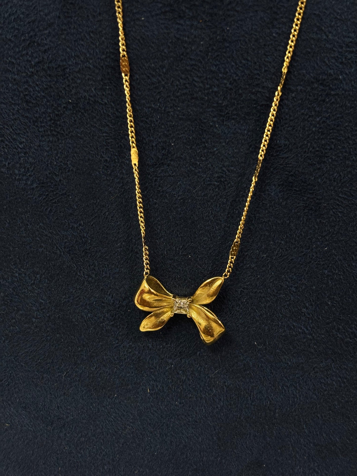 Anti tarnish Necklace | Cute Bow Pendant