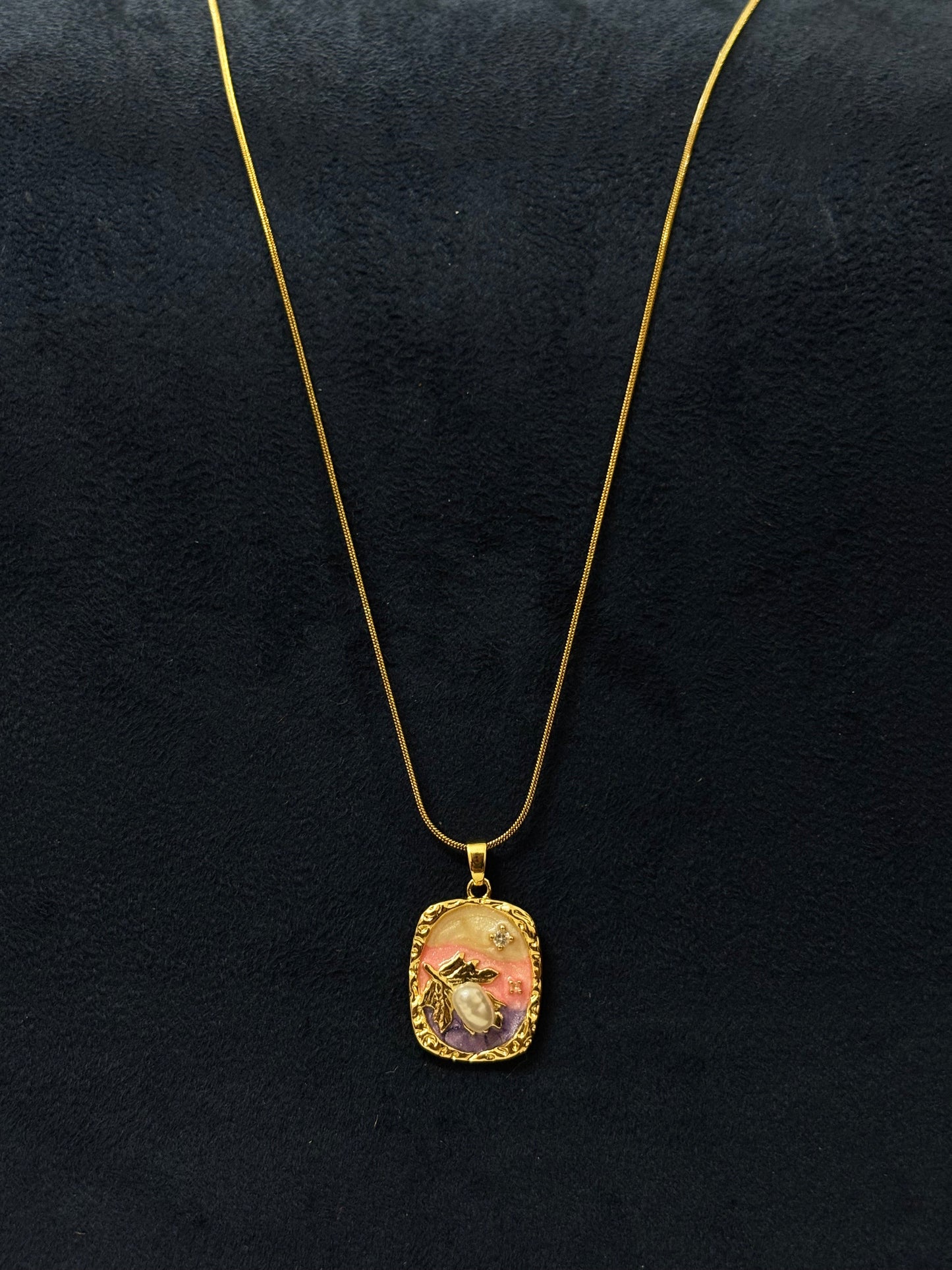 Anti tarnish Necklace | Floral Golden Pendant