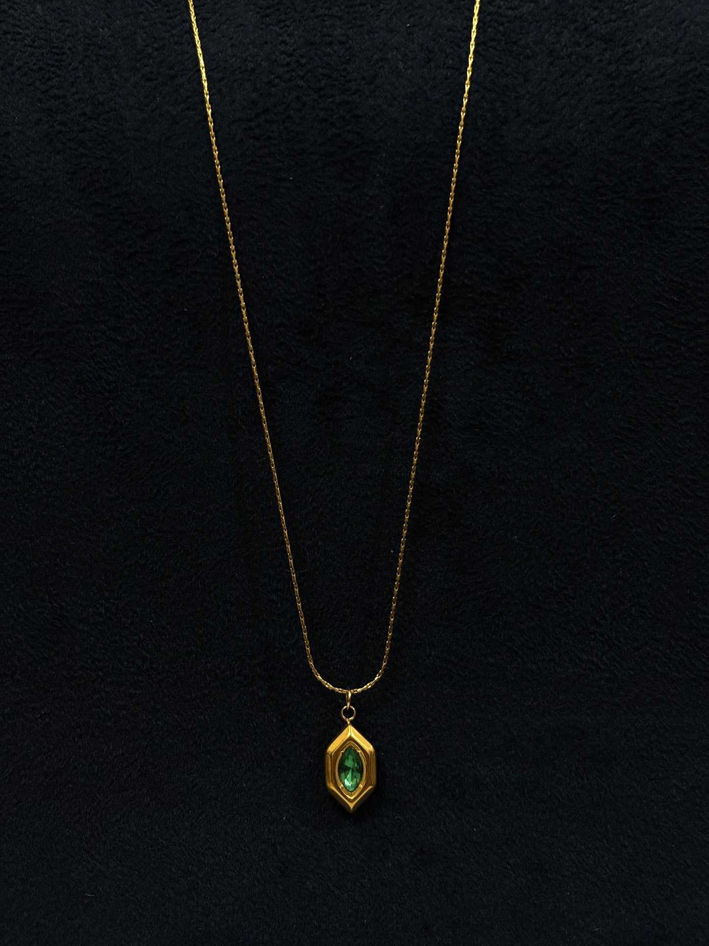 Anti tarnish Necklace | Green Stone Pendant