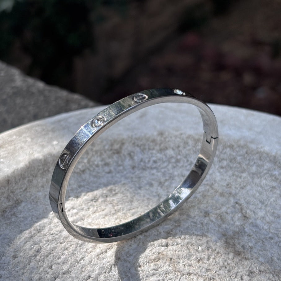 Bolt and Bling Anti-tranish Bracelet