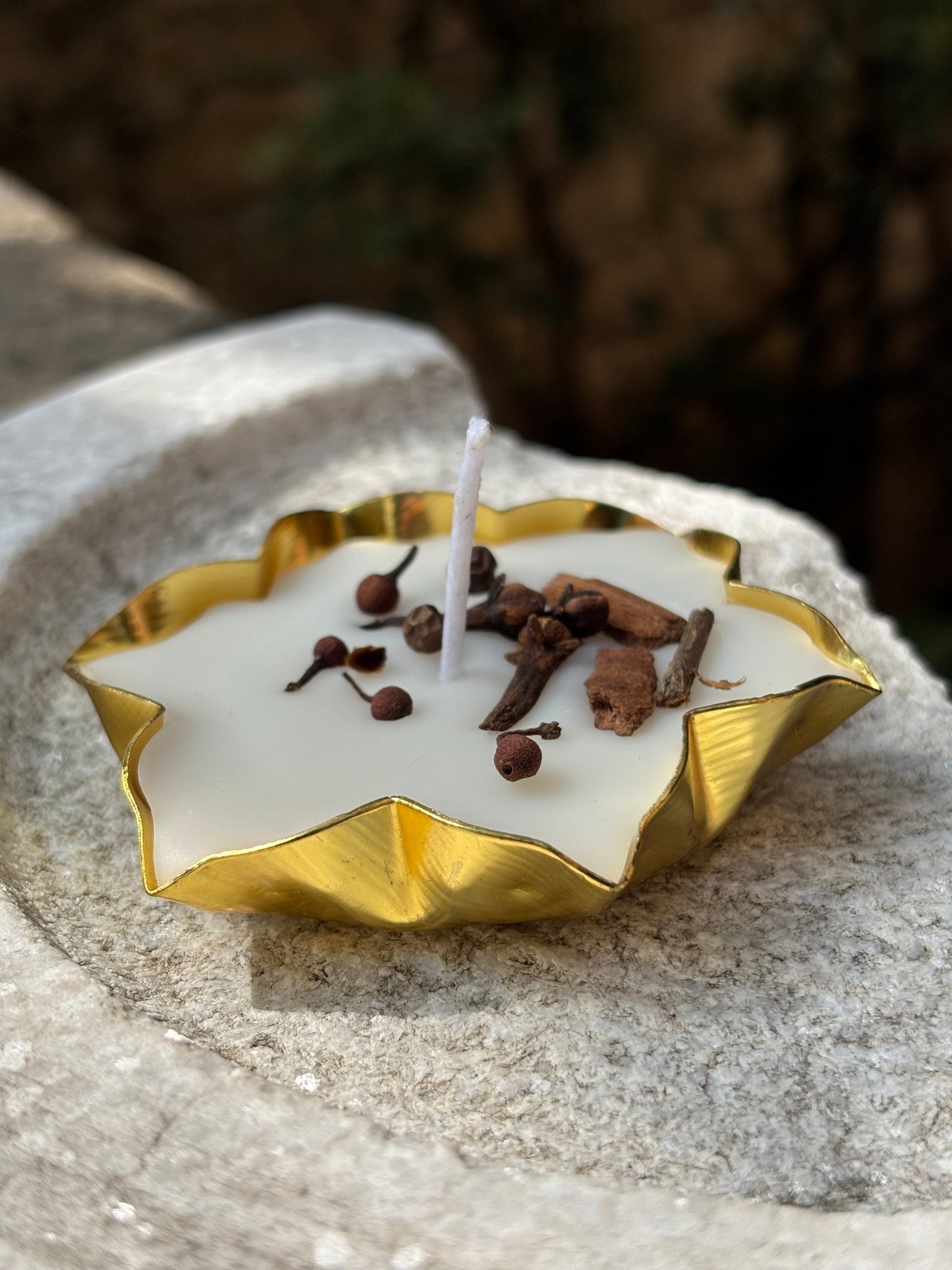 Clove Urli Scented Candle - Small