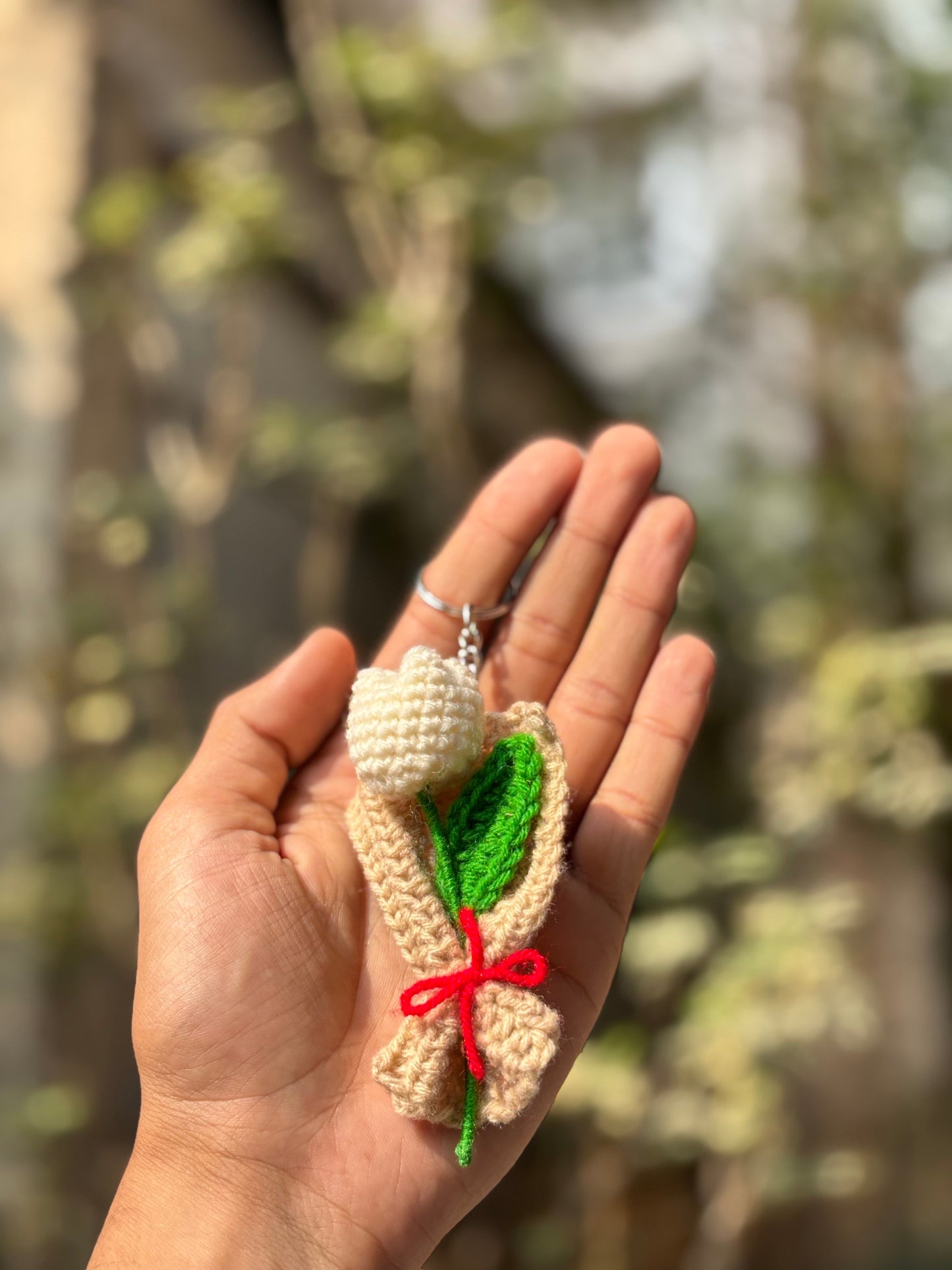 Crochet Keychain | Mini Bouquet | Off white Tulip