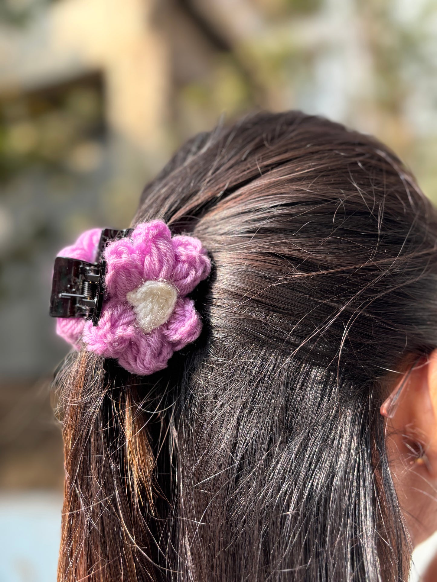 Crochet Clutcher | Lavender Puff Flower