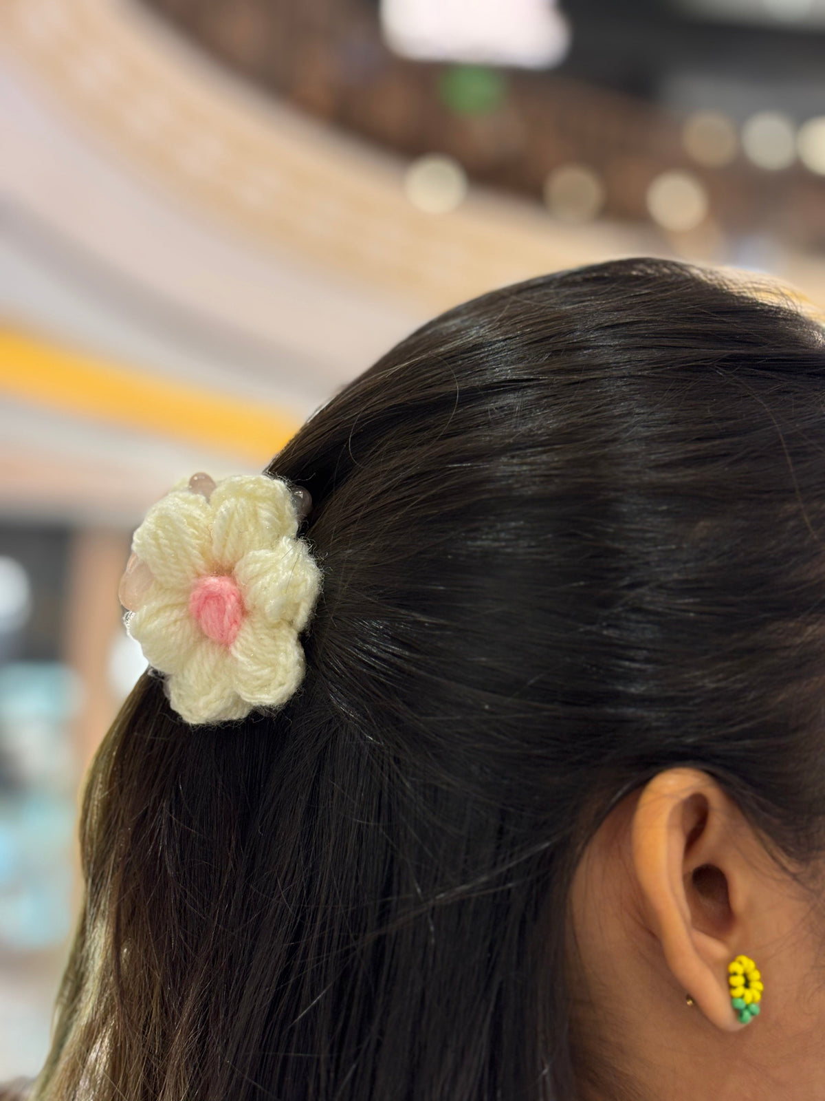 Crochet Clutcher | Puff Flower White | Baby Pink Dot