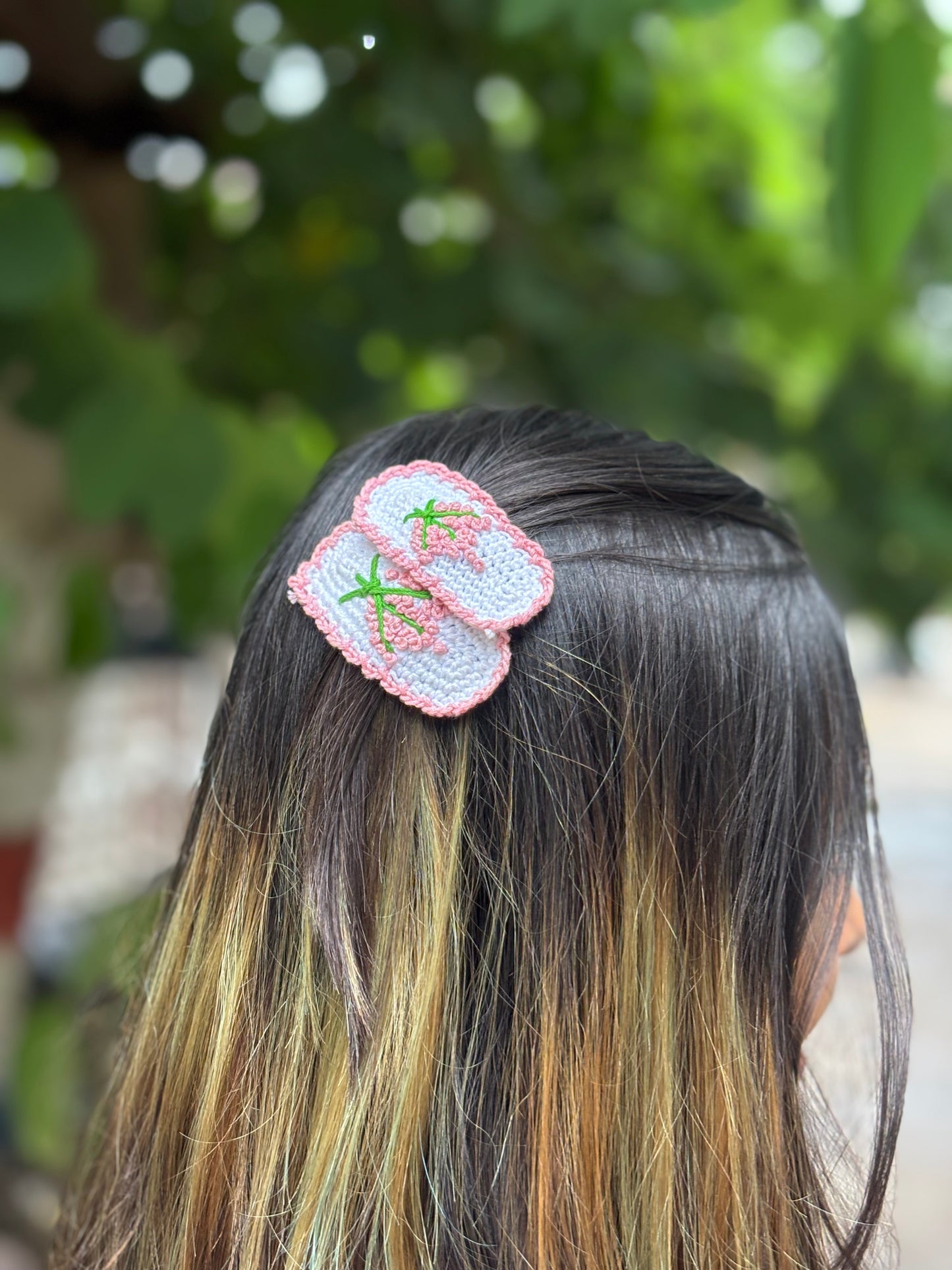 Crochet Hair Clip | White & Baby Pink | Pair