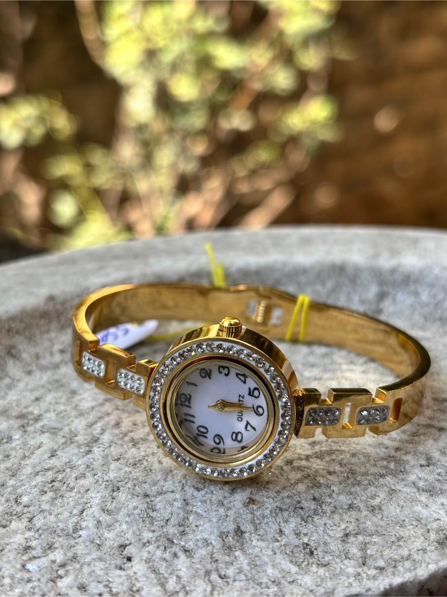 Diamond Work Anti Tarnish Wrist Watch