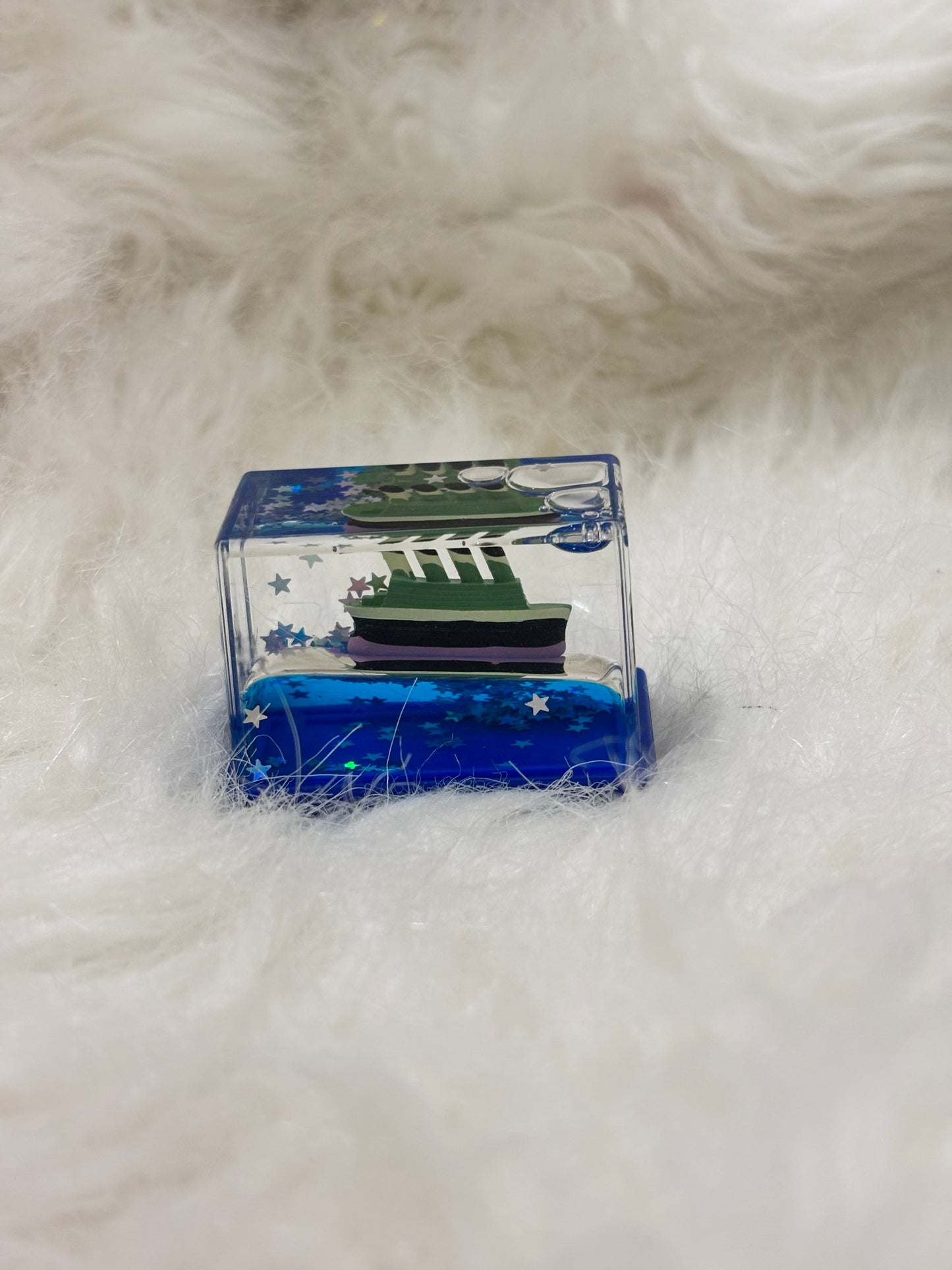 Toy | Floating Ship Decorative Display
