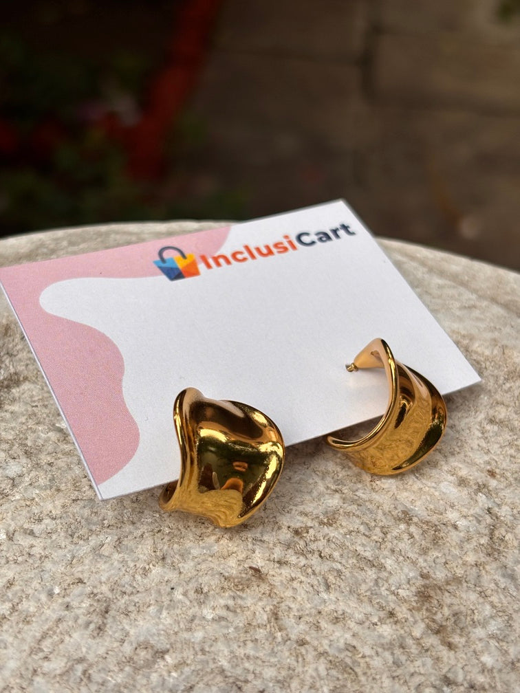 Wave Twist Anti-Tarnish Gold Hoop Earrings