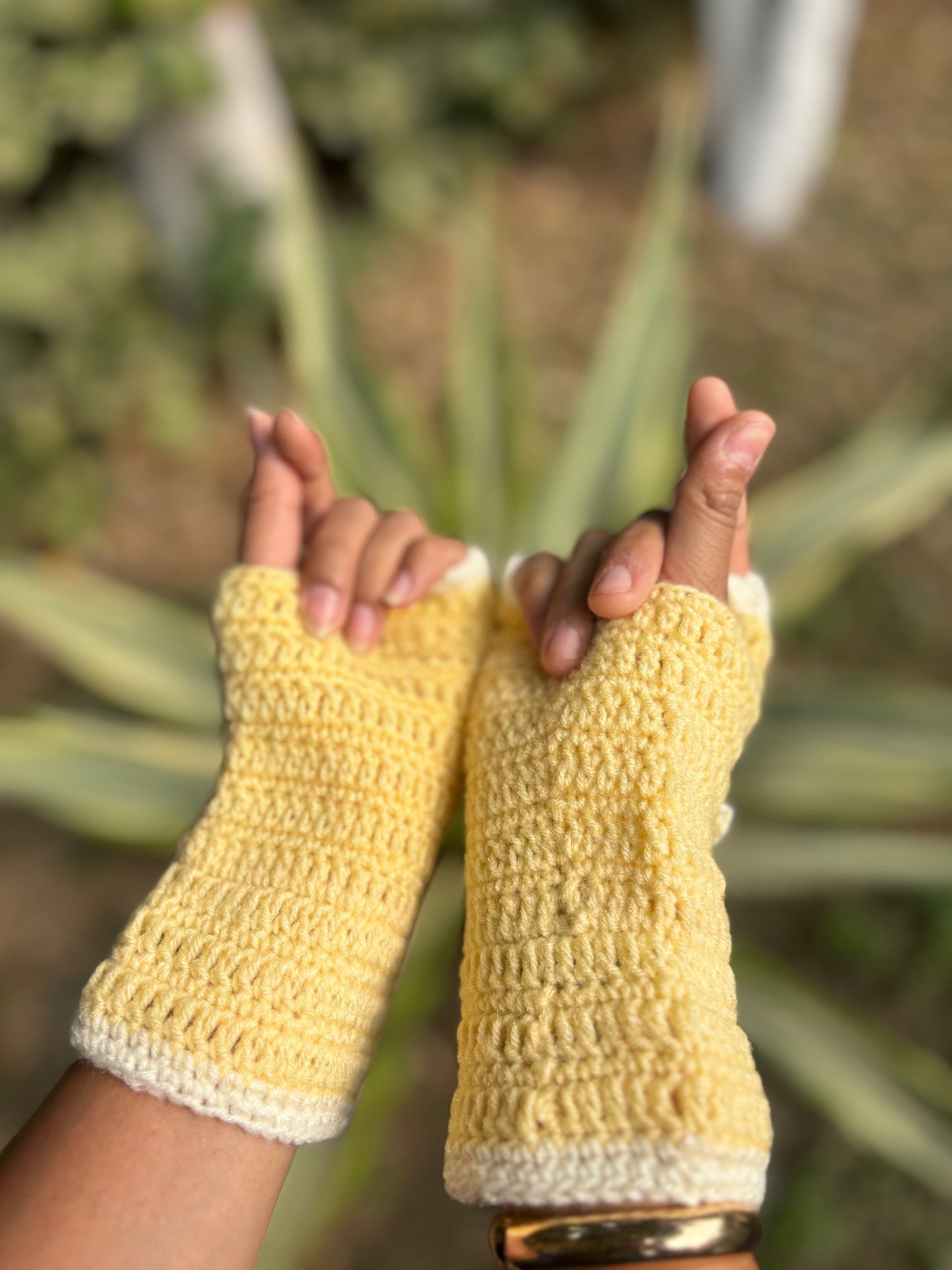 Crochet Gloves | Yellow
