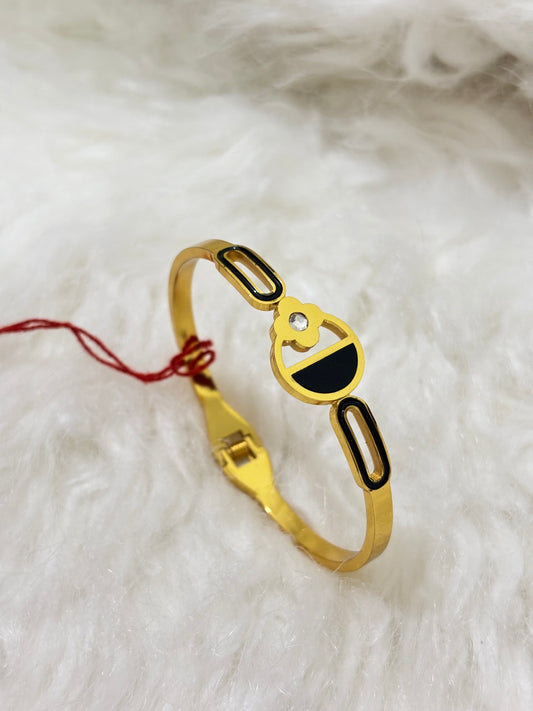 Anti-tarnish Black ring Bracelet