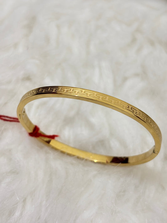 Anti-tarnish Gold maze pattern bracelet