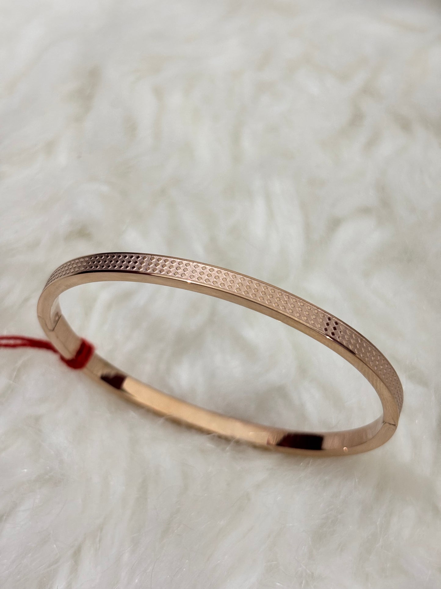 Anti-tarnish Rose Gold Dotted pattern Bracelet