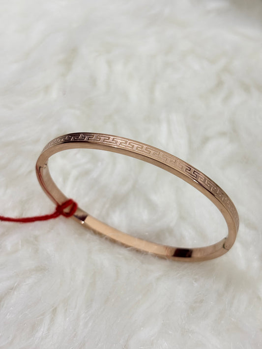 Anti-tarnish Rose Gold maze pattern bracelet