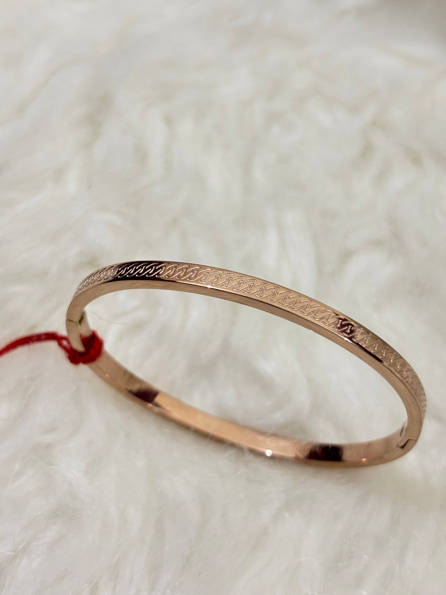 Anti-tarnish Rose gold miniature design bracelet