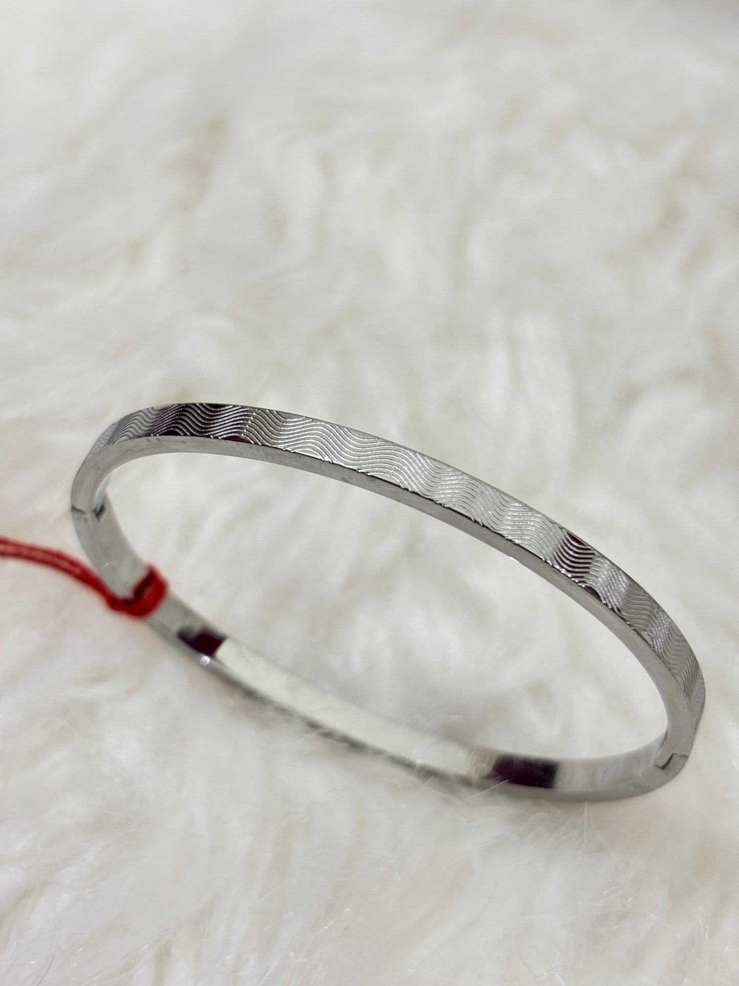 Anti-tarnish Silver Wave Bracelet