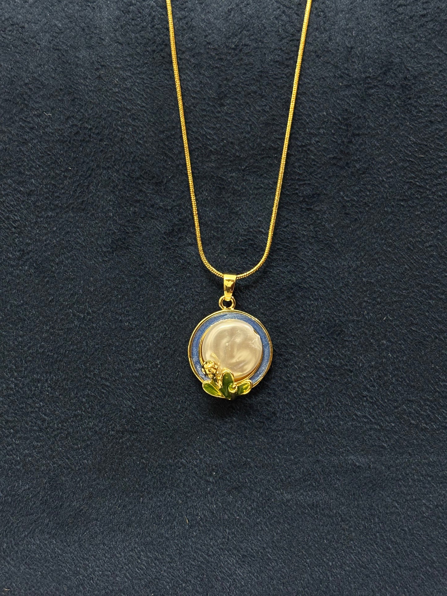 Anti tarnish Necklace | Leaf Pendant