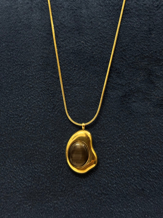 Anti tarnish Necklace | Melted Stone Pendant