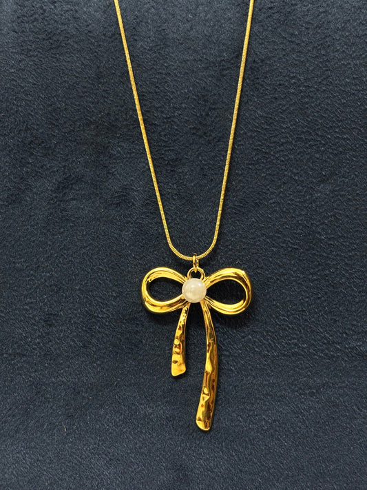 Anti tarnish Necklace | Pearl Bow Pendant