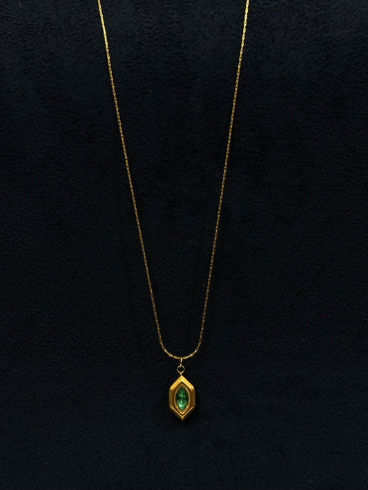 Anti tarnish Necklace | Green Stone Pendant