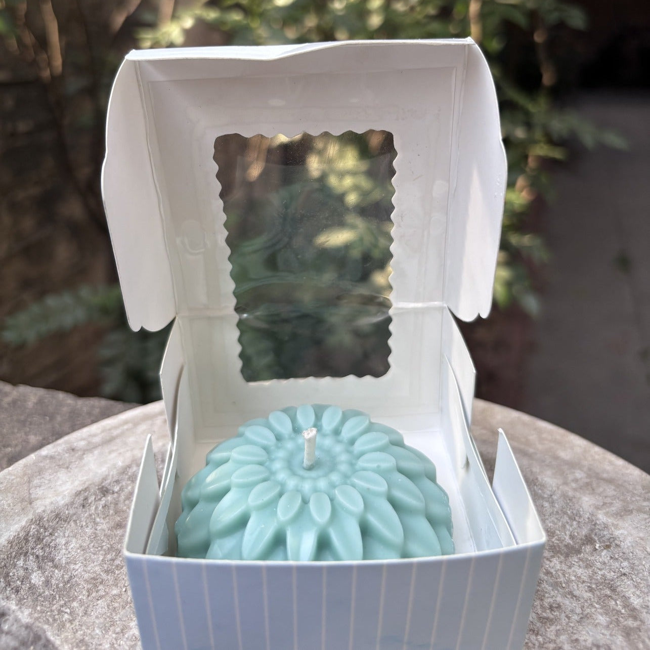 Aqua Flower - Tea Tree Scented Candle