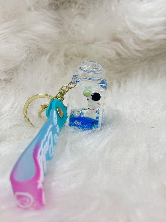 Keychain | Astronaut Floating Bottle