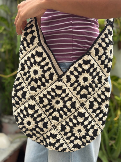 Crochet Tote Bag | Cotton Yarn | Black & Off White