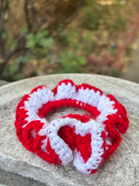 Crochet Scrunchy | Red Heart