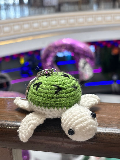 Crochet Keychain | Turtle | White Turtle with Green Back