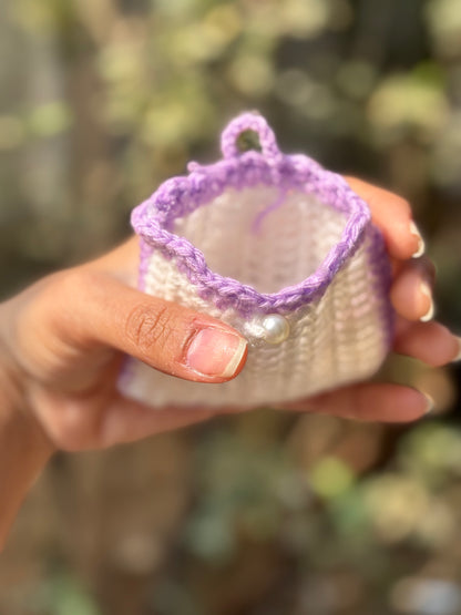 Crochet Pods Pouch | White with Lavender Border