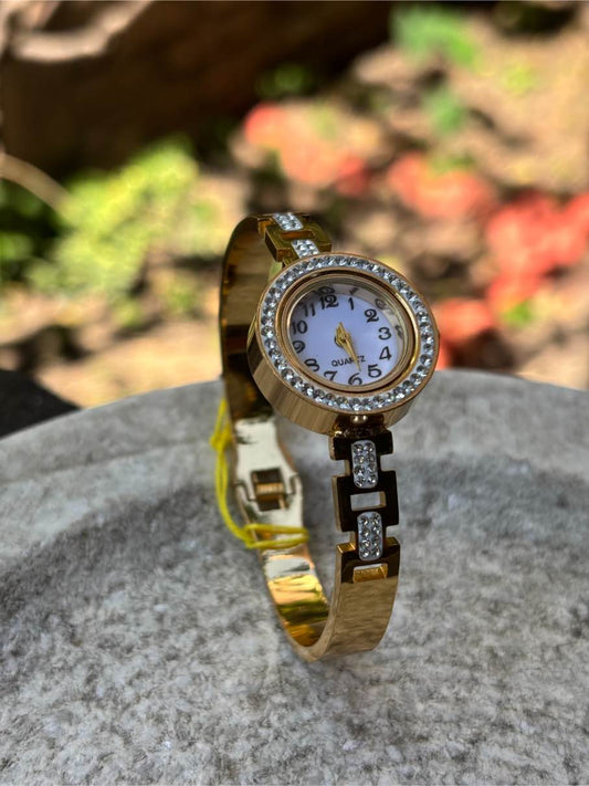 Diamond Work Anti Tarnish Wrist Watch