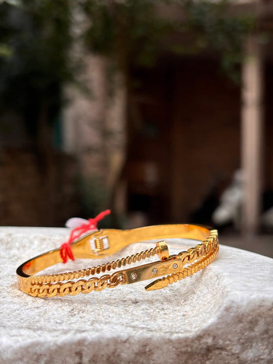 Gold Chain-Style Bracelet with Stone Accents