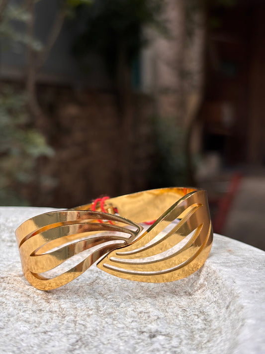 Gold Wave Cutout Cuff Bracelet – Anti-Tarnish
