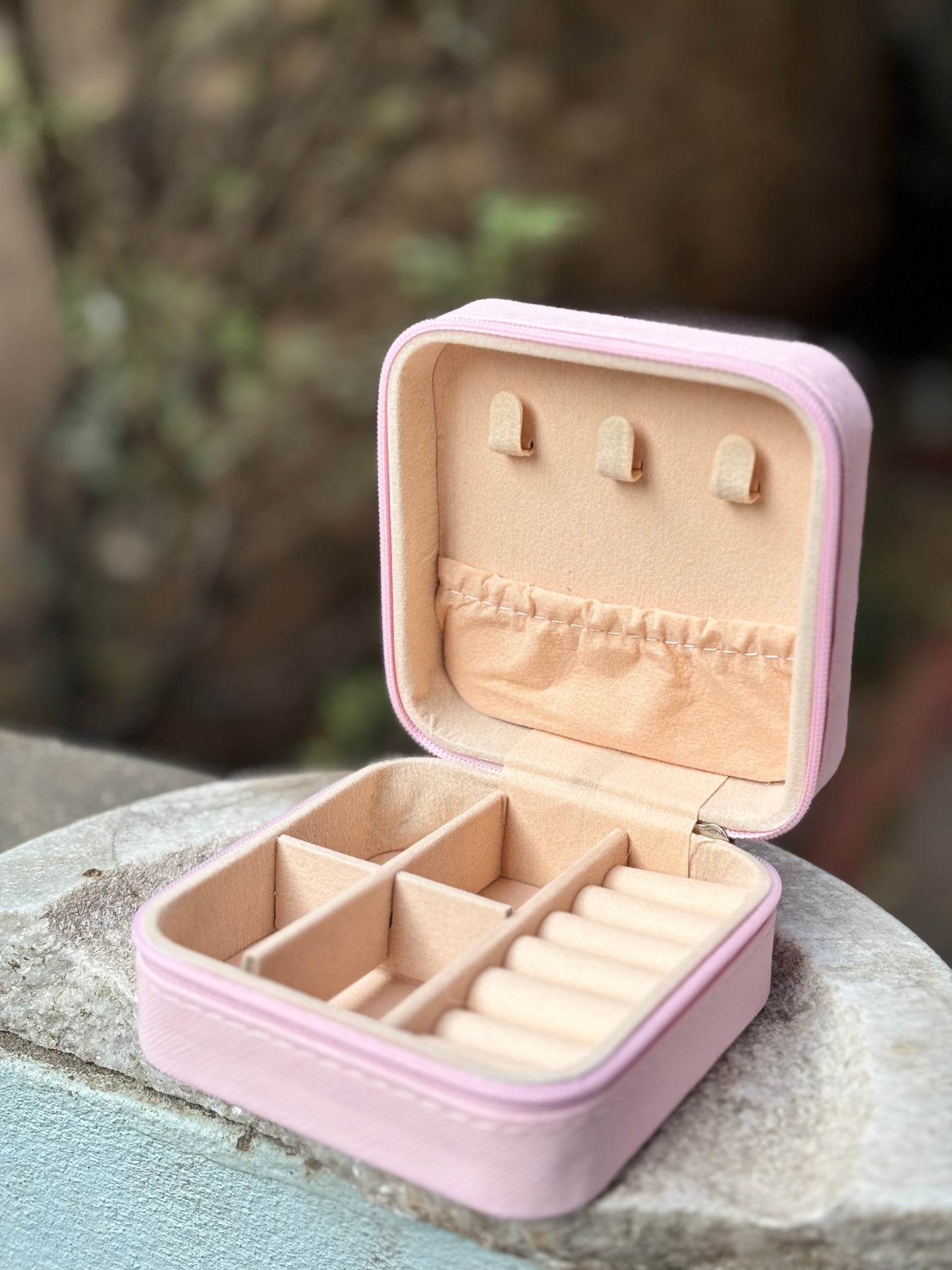 Cute Baby Pink Jewellery Organizer