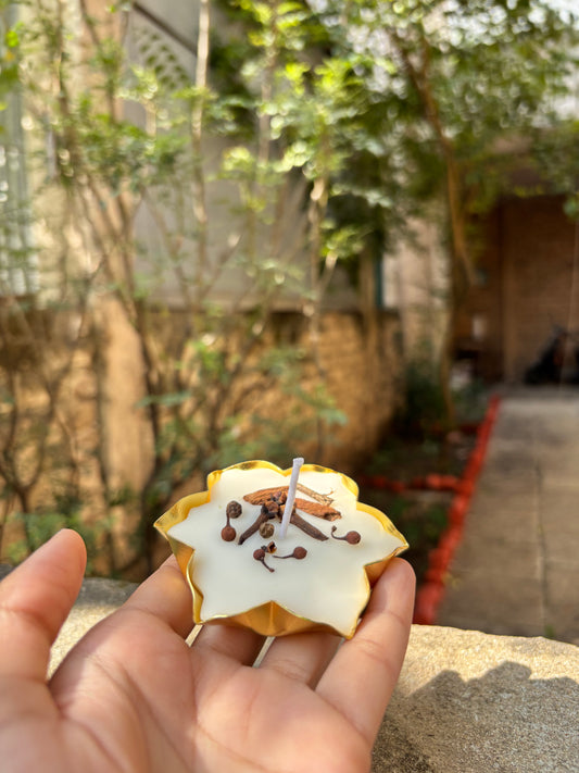 Clove Urli Scented Candle - Small