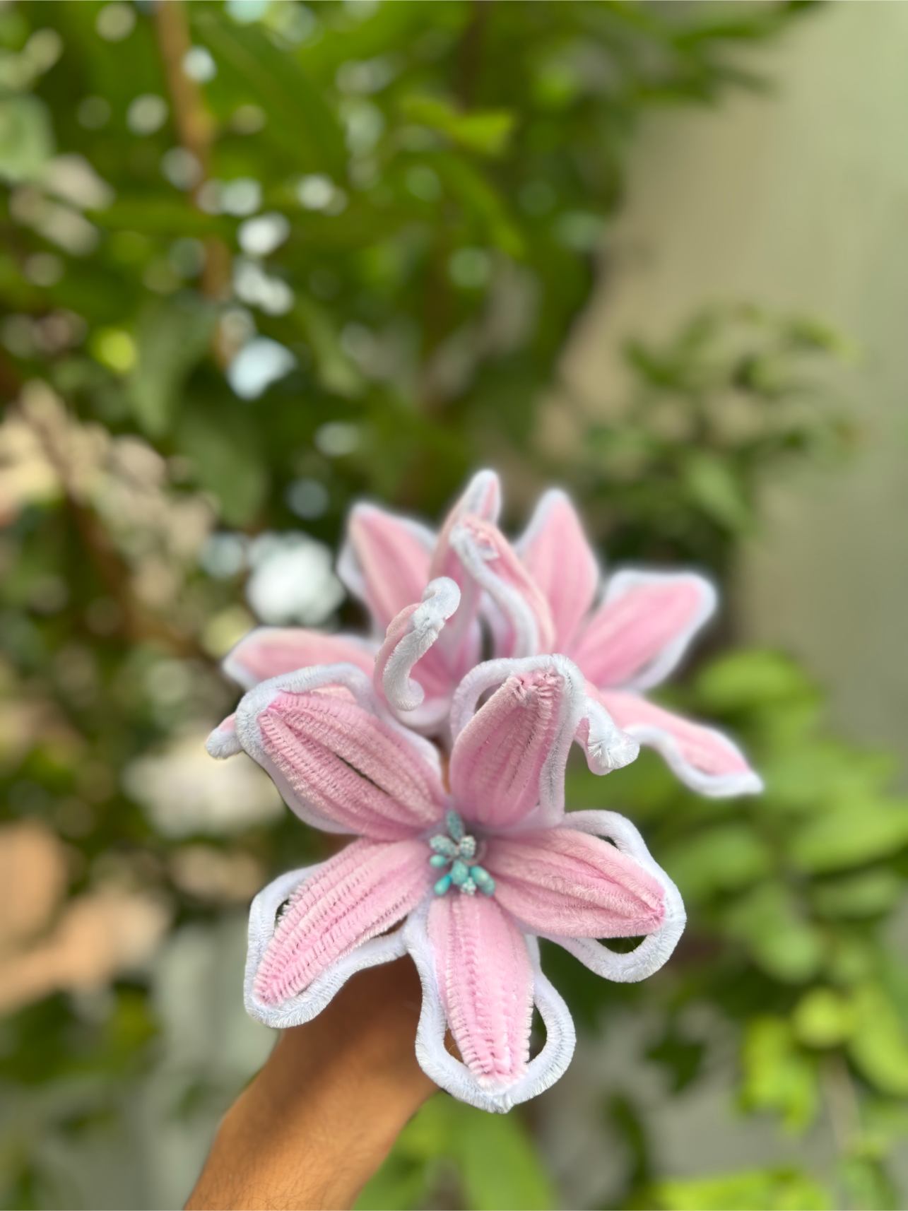 Fuzzy Flower | White Baby Pink