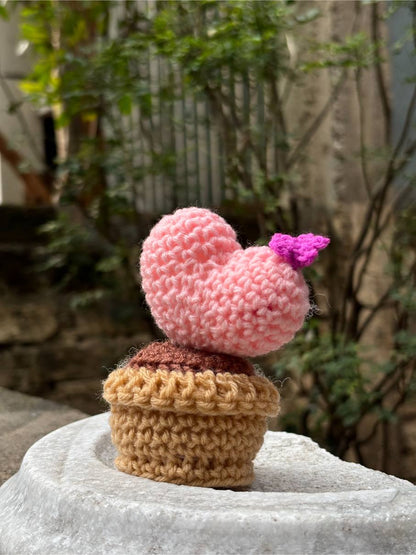 Crochet Pot | Baby Pink Rose Heart