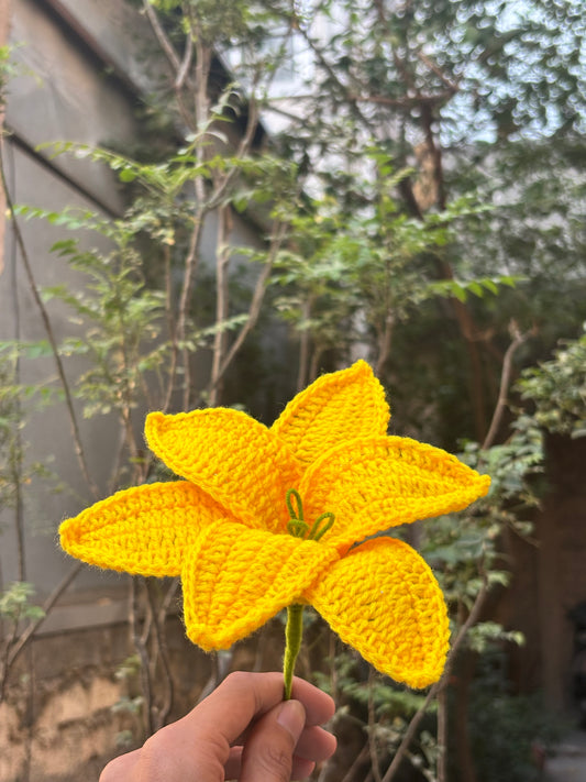 Crochet Flower | Yellow Lilly Big