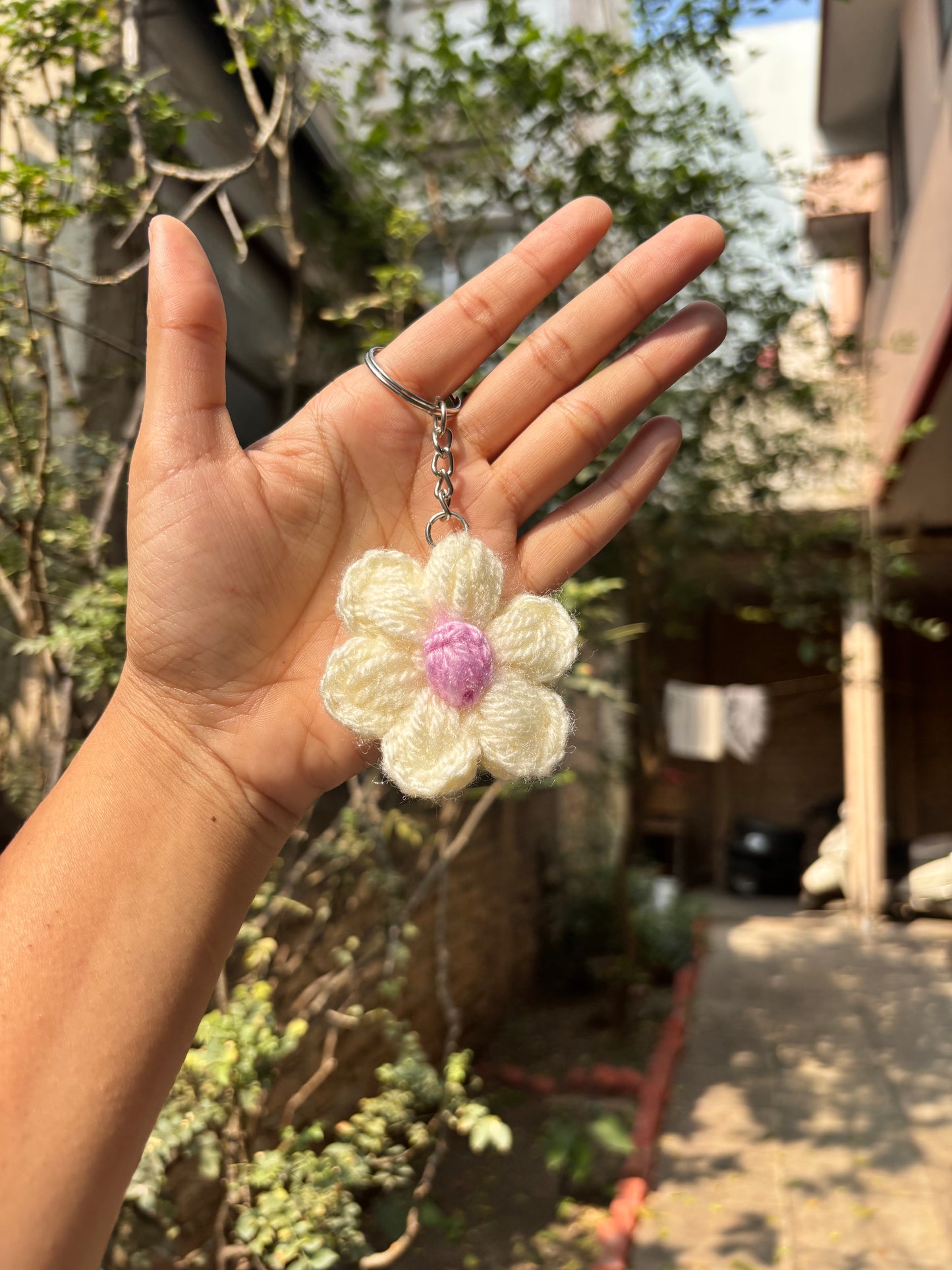 Crochet Keychain Puff Flower | White With Lavender Dot