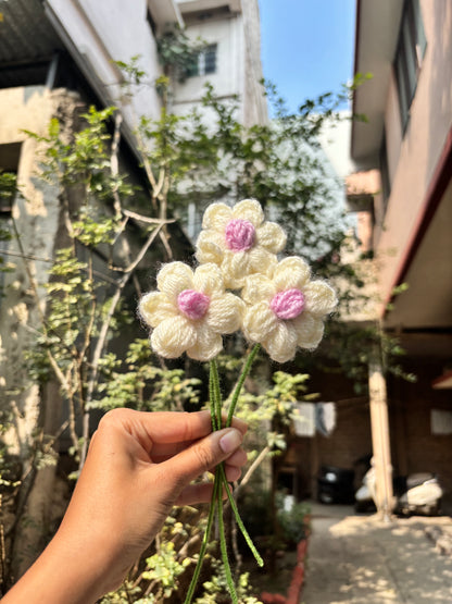 Crochet Puff Flower | White With Lavender Dot