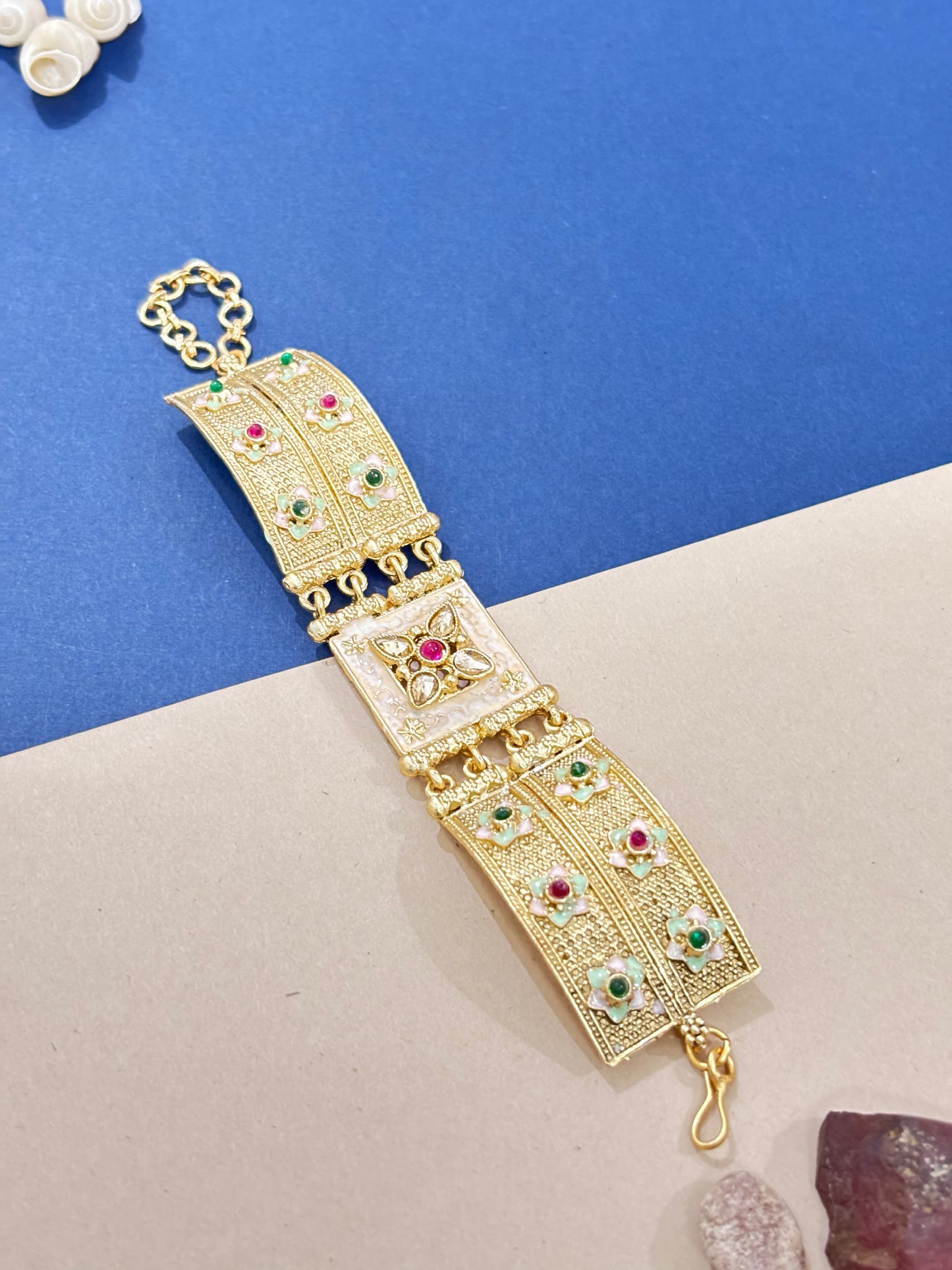 Gold Plated Royal Floral Kundan Bracelet