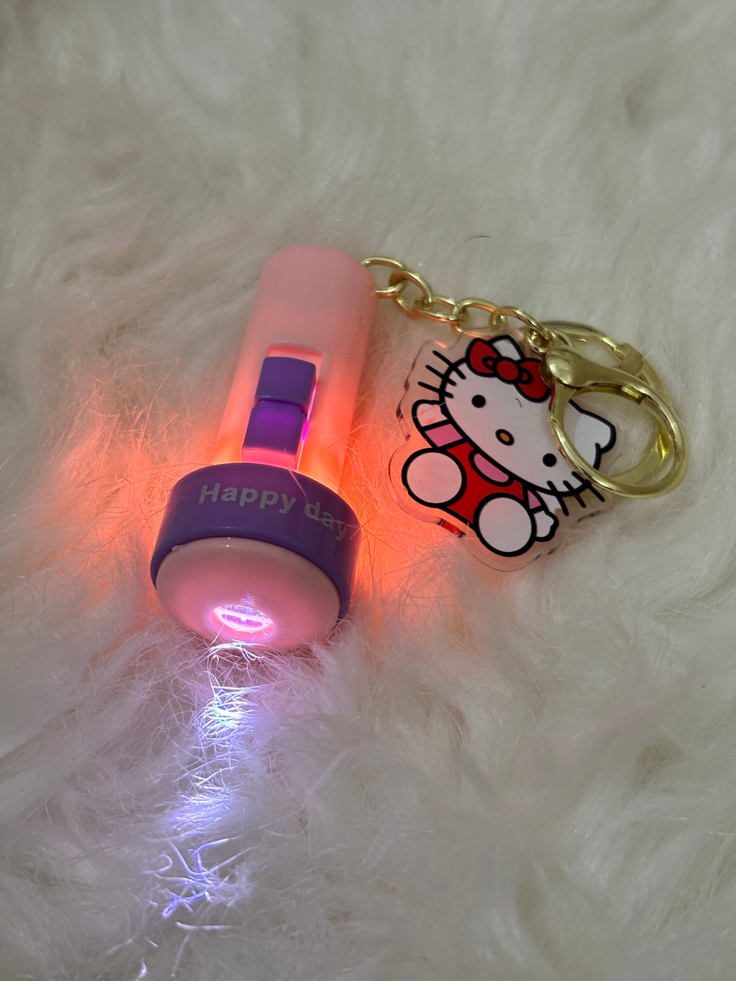 Keychains | Kitty Hologram Torch
