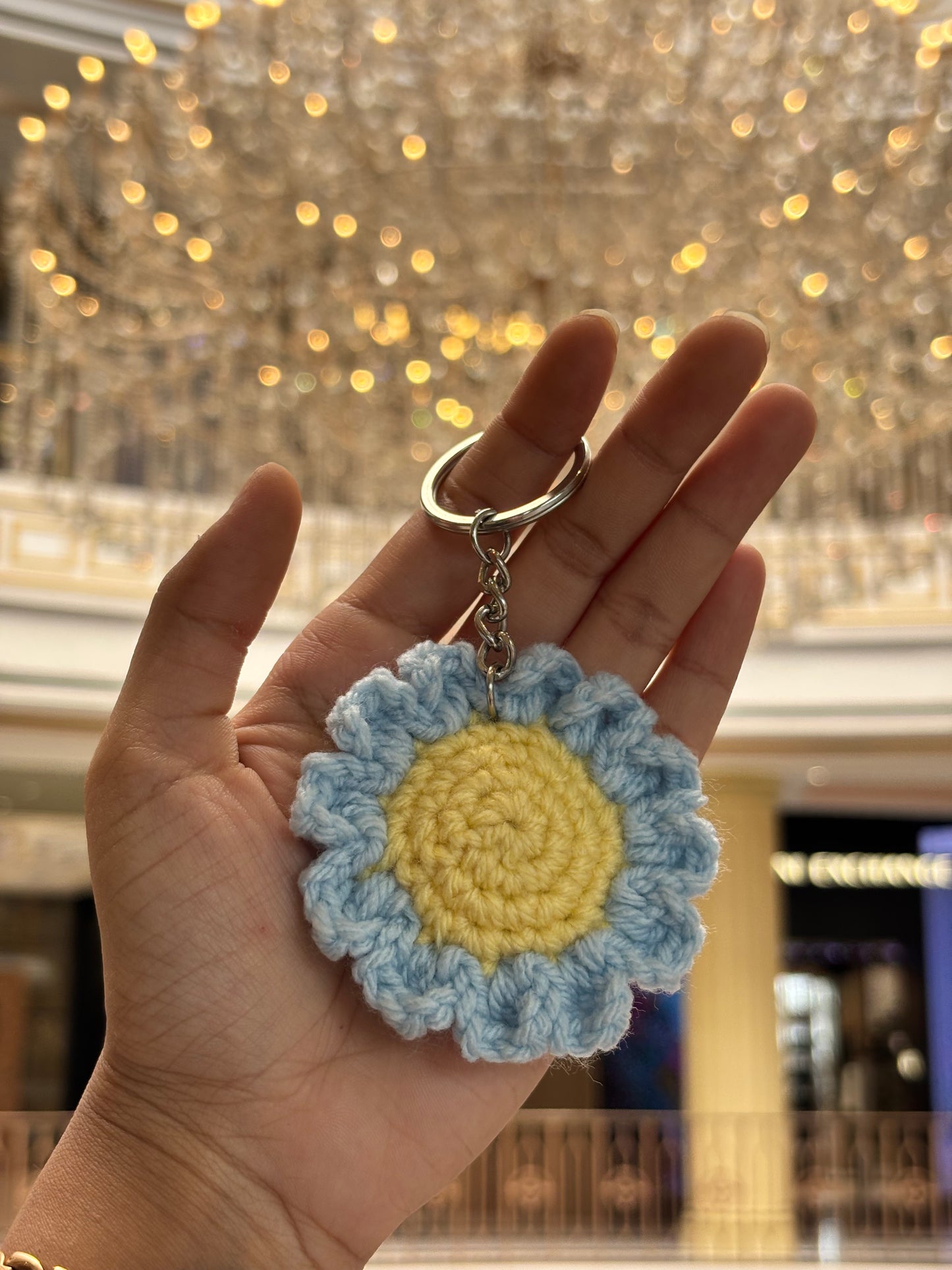 Crochet Keychain | Daisy | Light Blue