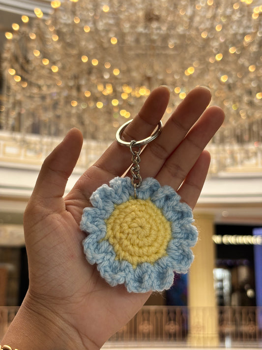 Crochet Keychain | Daisy | Light Blue