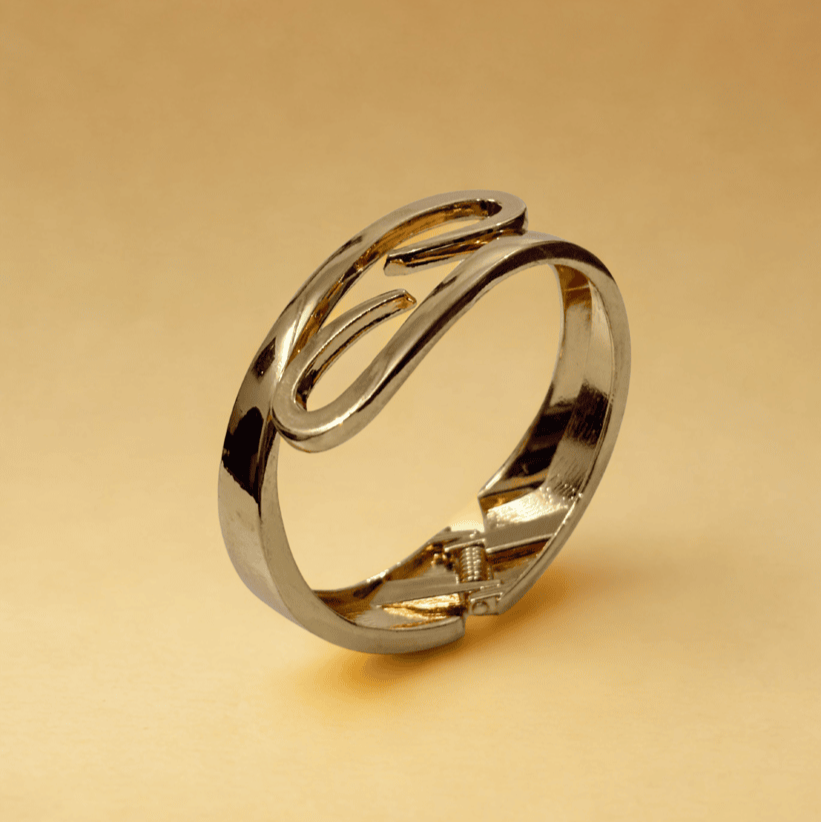 Lustrous Loop Anti-tarnish Brass Bracelet