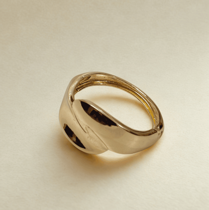 Molten Curve Anti-tranish Brass Bracelet