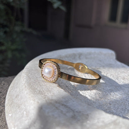 Pearl Glow Anti-tranish Brass Bracelet