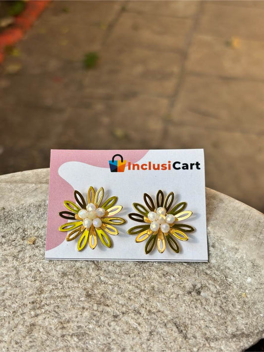 Anti tarnish Earrings | Pearl Flower Studs